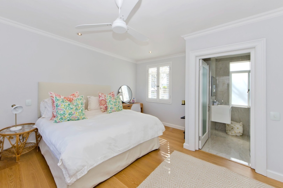 4 Bedroom Property for Sale in Thesen Islands Western Cape
